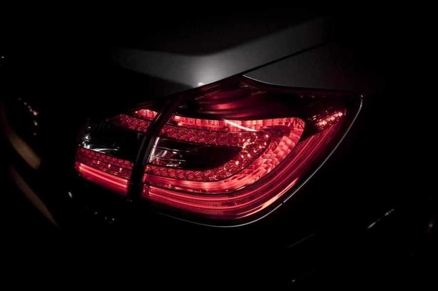  Hyundai Genesis 2012 года  (фото 50 из 73)